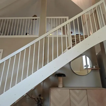 80m2 Unique, Apartment, Near Train Station&tram