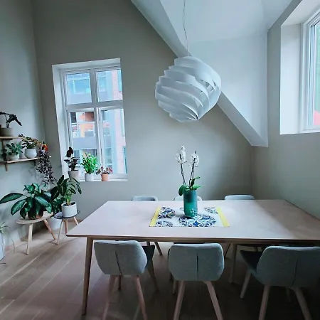 Apartment 80m2 Unique, Apartment, Near Train Station&tram *