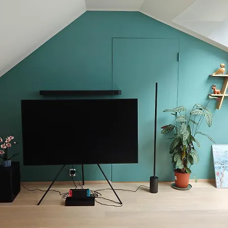 80m2 Unique, Apartment, Near Train Station&tram